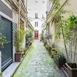 Amazing 2 Bedroom Parisian Flat