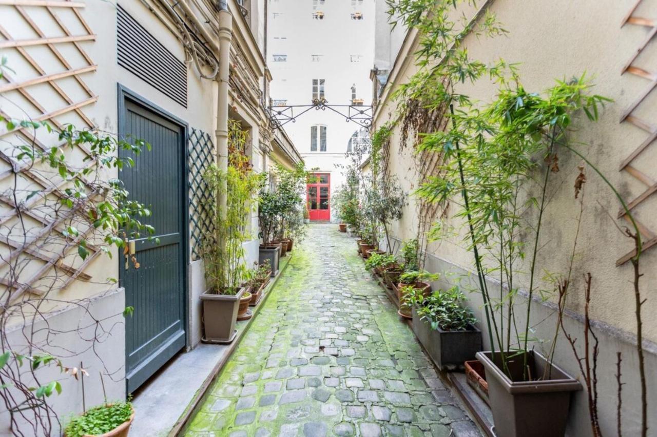 Amazing 2 Bedroom Parisian Flat Apartment