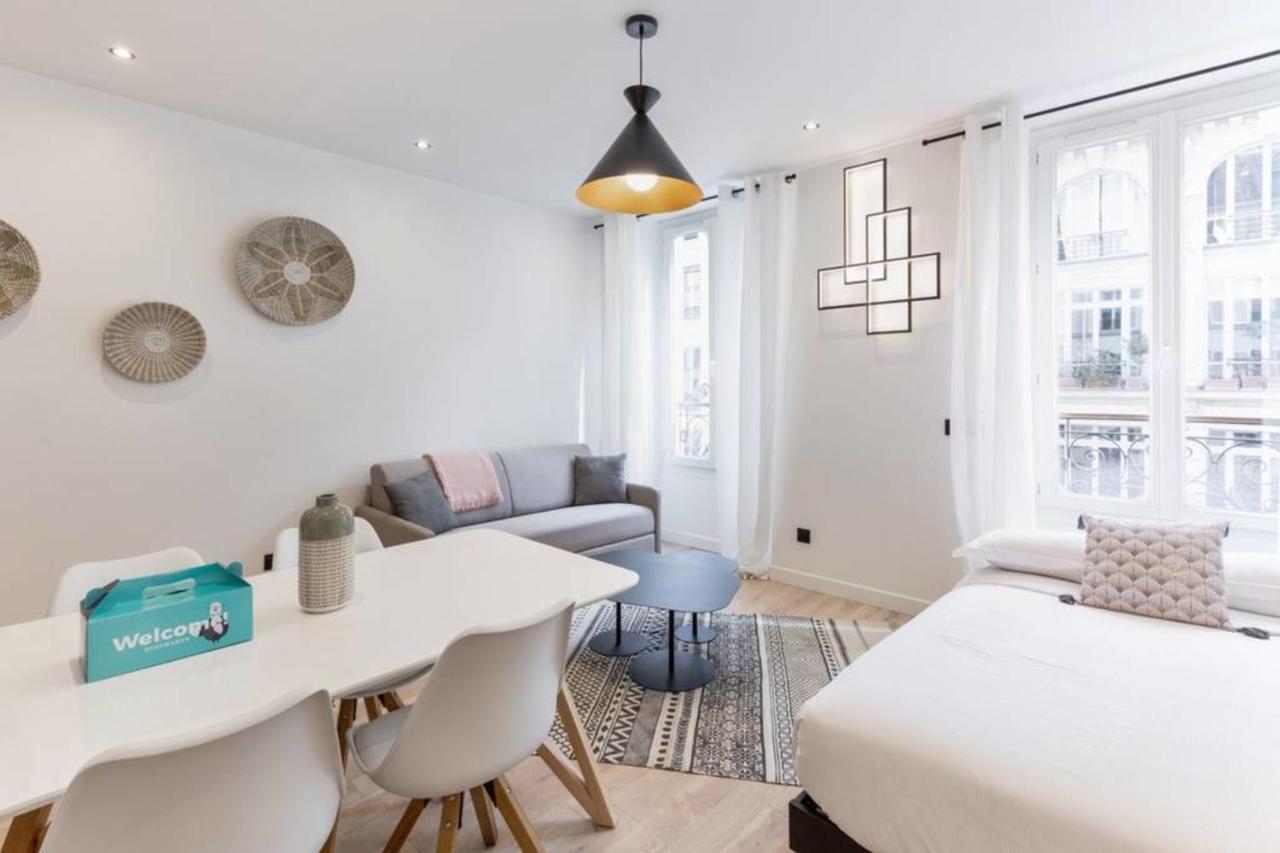 Amazing 2 Bedroom Parisian Flat Apartment Paris